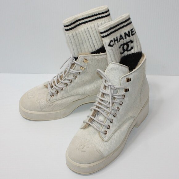 Chanel 45mm 2 Tone Parade Lace Up Boots Pony Hair in size EU 40 / US 10 NEW - Picture 2 of 15